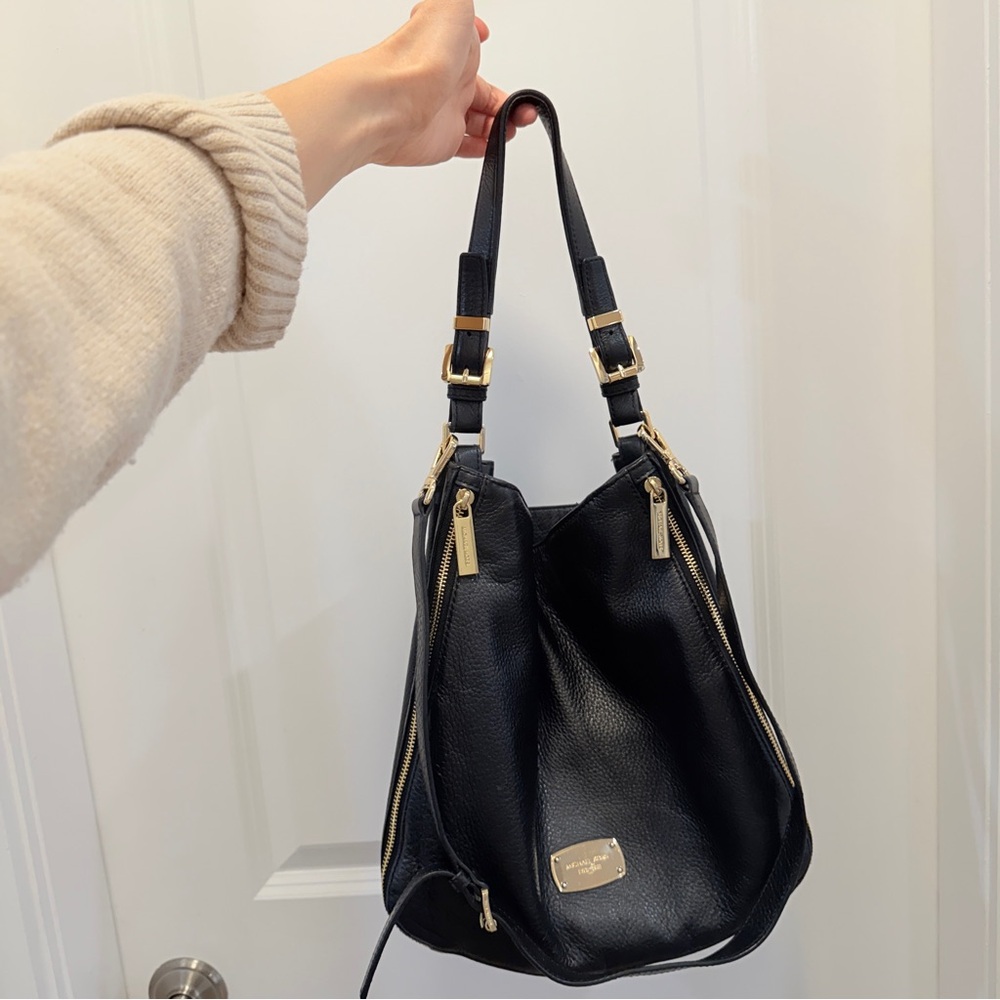 Michael Kors Black Leather Shoulder Bag - Picture 4 of 6
